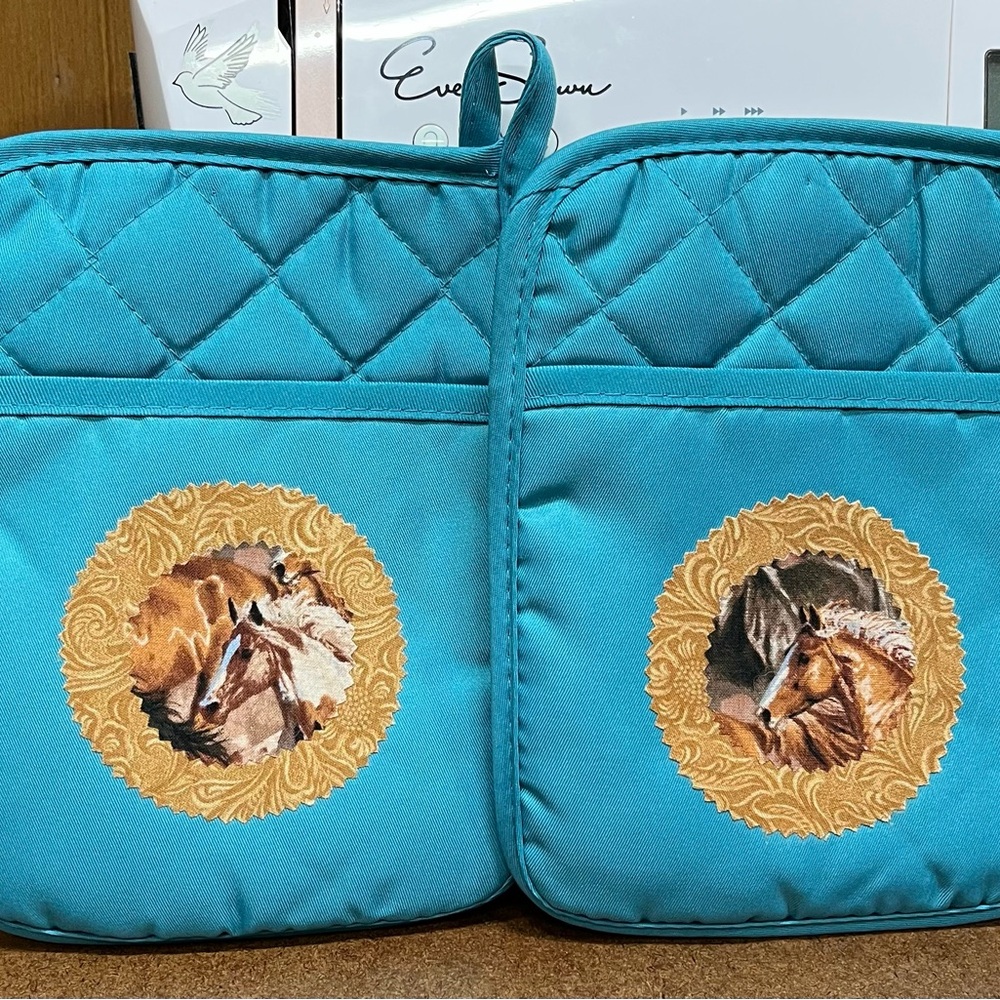 Adorable teal potholder sets!